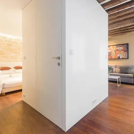 Montorgueil Charming *